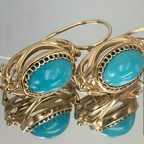 18k Gold Turquoise Earrings - Picture 4 of 5